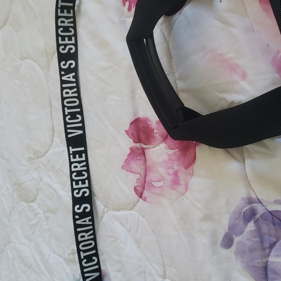 Victoria's Secret Travel Bag - Picture 8 of 12